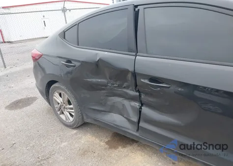 2019 Hyundai Elantra Value Edition z USA, uszkodzony, nr VIN 5NPD84LF2KH469792